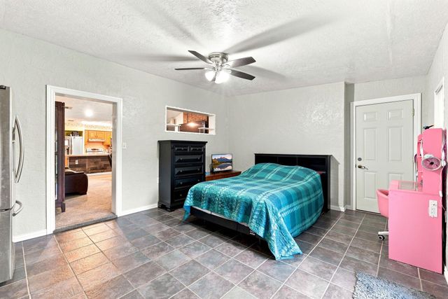 8407 Bandridge Road, La Porte, TX 77571