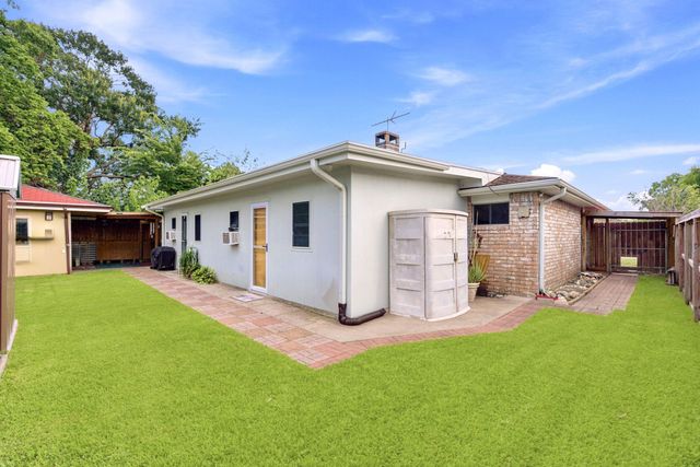 8407 Bandridge Road, La Porte, TX 77571