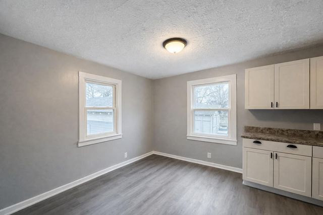 1330 E Main Street, Kalamazoo City, MI 49048