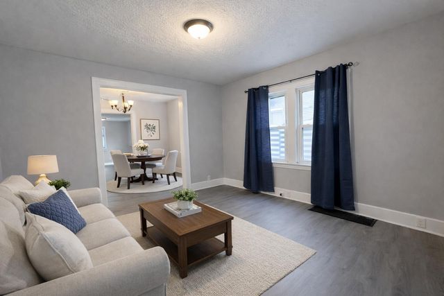 1330 E Main Street, Kalamazoo City, MI 49048