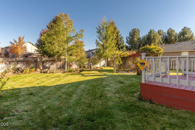 61364 Elkhorn Street, Bend, OR 97702