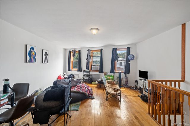46-15 30th Road, Astoria, NY 11103