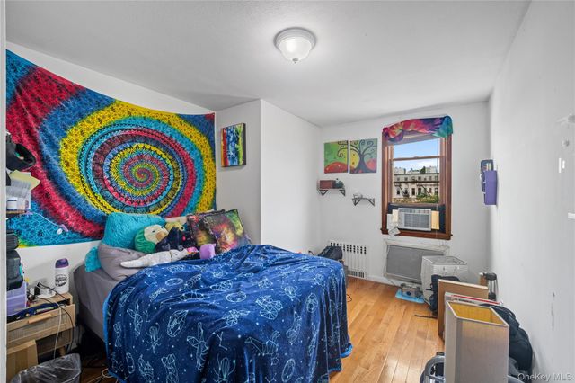 46-15 30th Road, Astoria, NY 11103