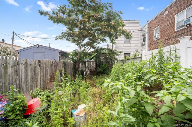 46-15 30th Road, Astoria, NY 11103