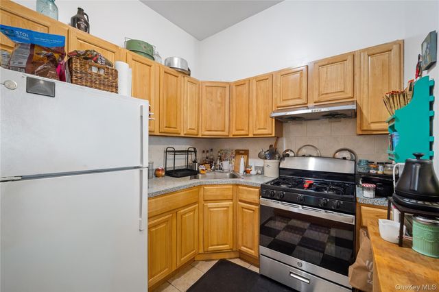 46-15 30th Road, Astoria, NY 11103