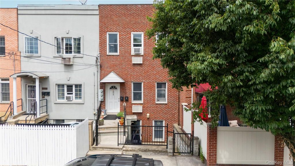 46-15 30th Road, Astoria, NY 11103