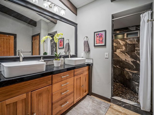 5011 Clear Creek Rd, Placerville, CA 95667