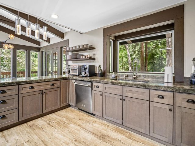 5011 Clear Creek Rd, Placerville, CA 95667