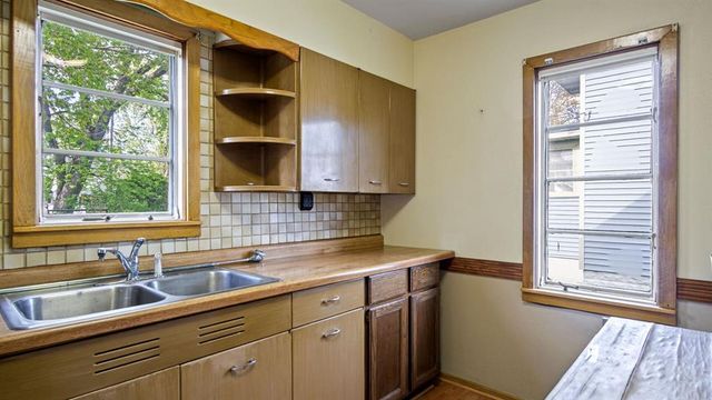708 Marshall Street, Eau Claire, WI 54703