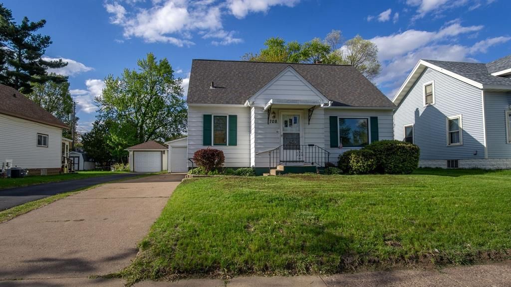 708 Marshall Street, Eau Claire, WI 54703