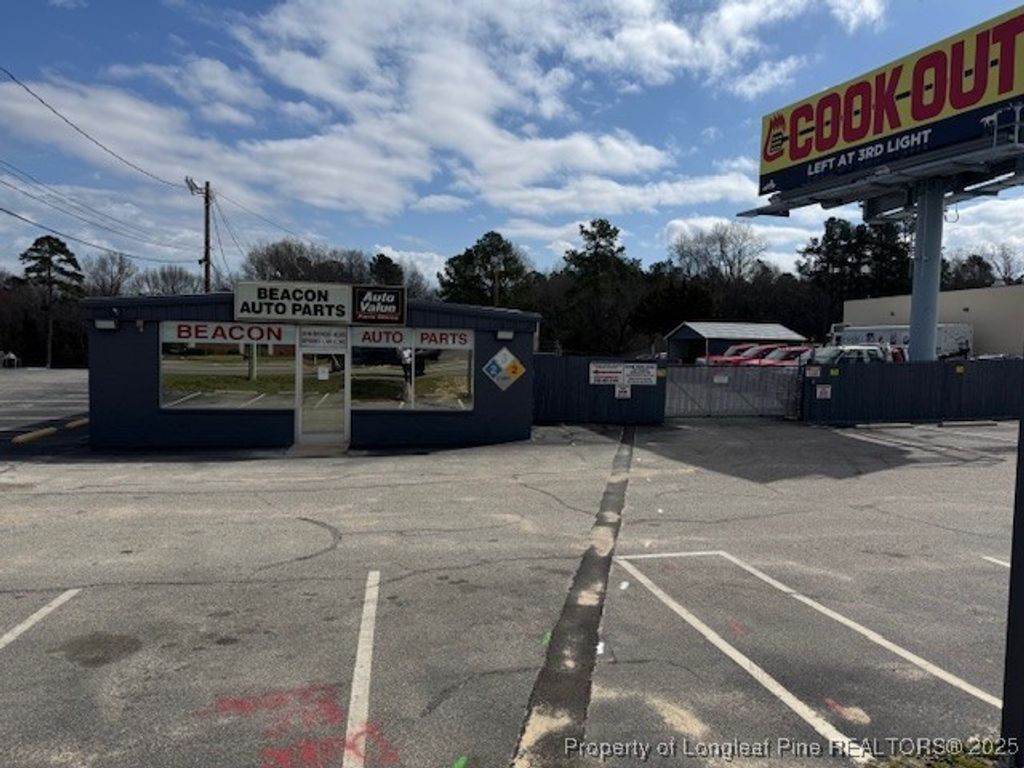 1218 N Bragg Boulevard, Spring Lake, NC 28390
