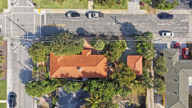 417 N 12th Avenue N, Lake Worth, FL 33460