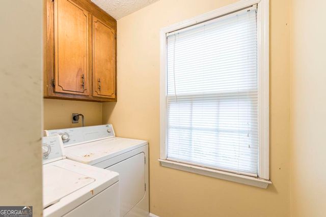 1602 Knoxville Street, Fort Valley, GA 31030
