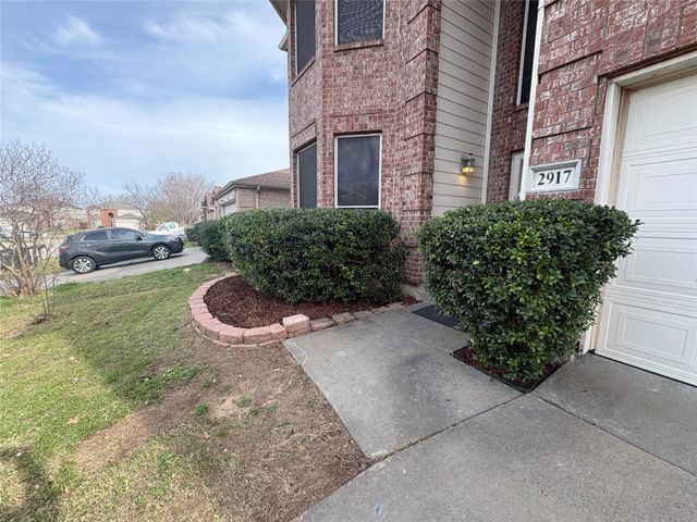 2917 Gentilly Lane, Fort Worth, TX 76123