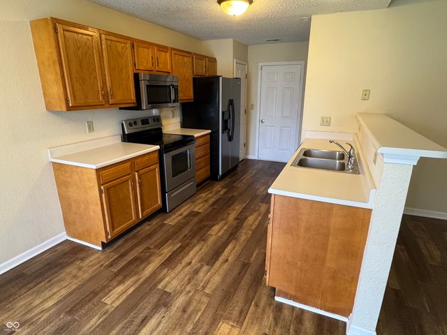 7644 Scatter Woods Lane, Indianapolis, IN 46239