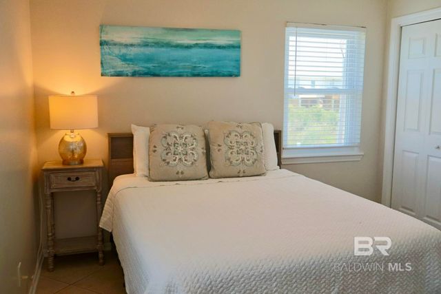 2423 Choctaw Road, Gulf Shores, AL 36542