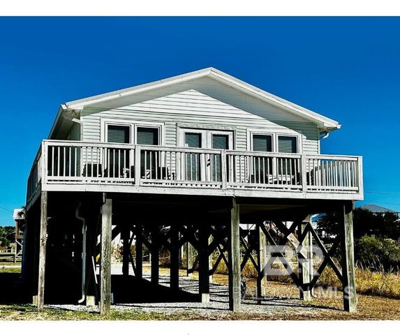 2423 Choctaw Road, Gulf Shores, AL 36542