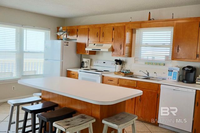 2423 Choctaw Road, Gulf Shores, AL 36542