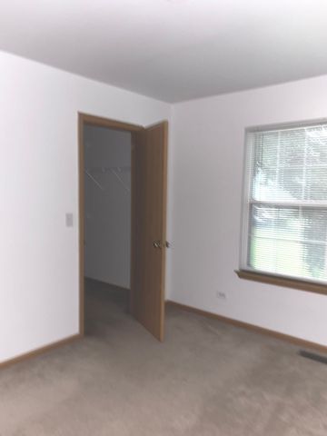 1811 WAVERLY Way, Montgomery, IL 60538
