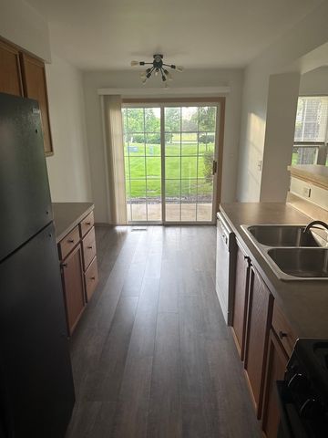 1811 WAVERLY Way, Montgomery, IL 60538