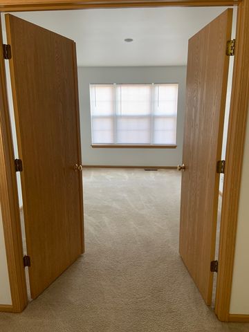 1811 WAVERLY Way, Montgomery, IL 60538
