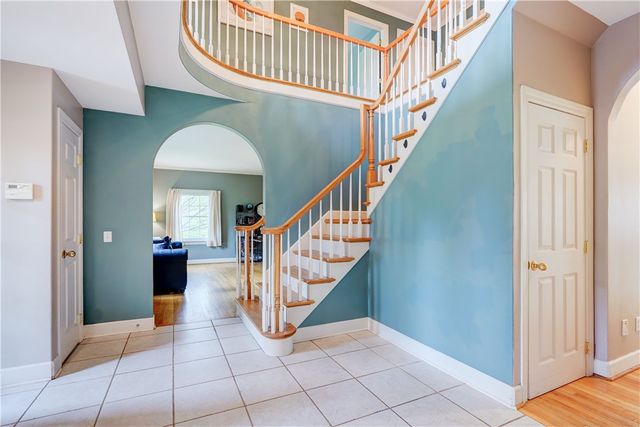 12 Shone Circle, Mendon, NY 14506