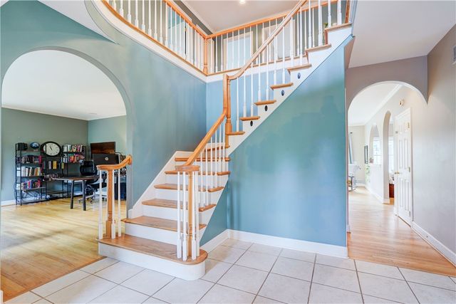 12 Shone Circle, Mendon, NY 14506