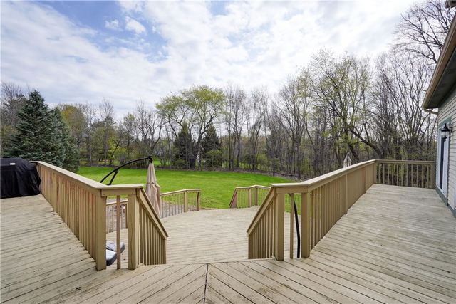 12 Shone Circle, Mendon, NY 14506