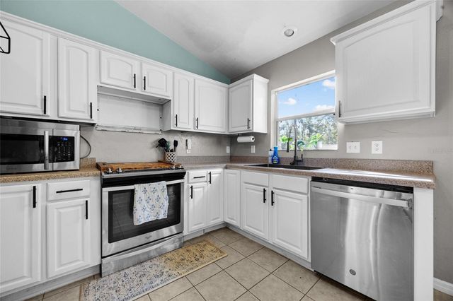 470 MARGARET STREET, Bronson, FL 32621