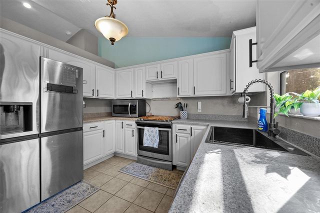 470 MARGARET STREET, Bronson, FL 32621