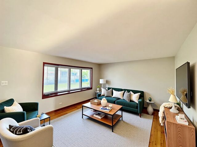 19202 Sherman Street, Lansing, IL 60438