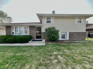 19202 Sherman Street, Lansing, IL 60438