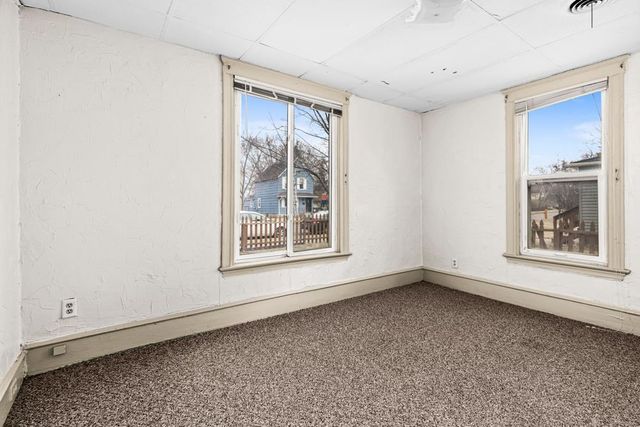 1915 Wisconsin Ave, Superior, WI 54880