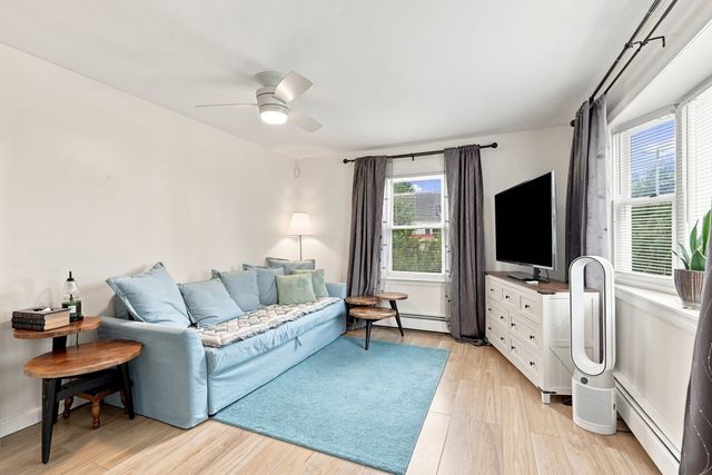 186 Andover St, North Andover, MA 01845