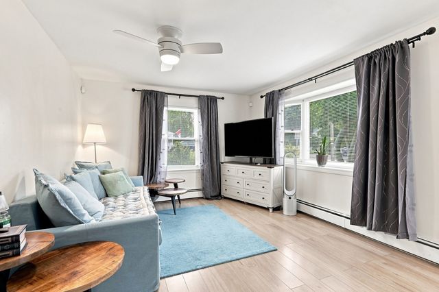 186 Andover St, North Andover, MA 01845