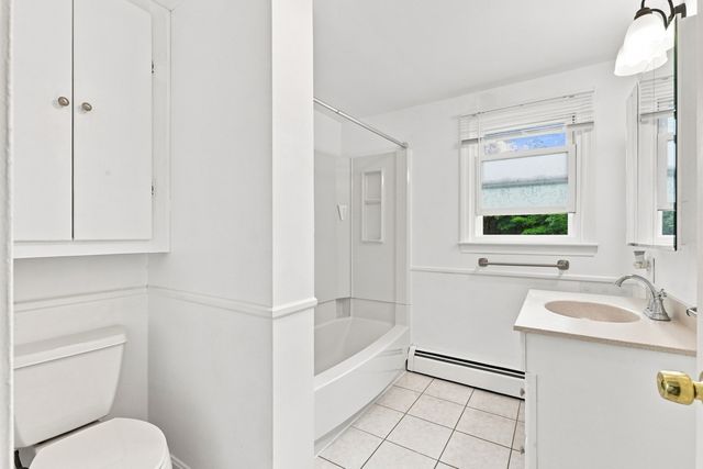 186 Andover St, North Andover, MA 01845