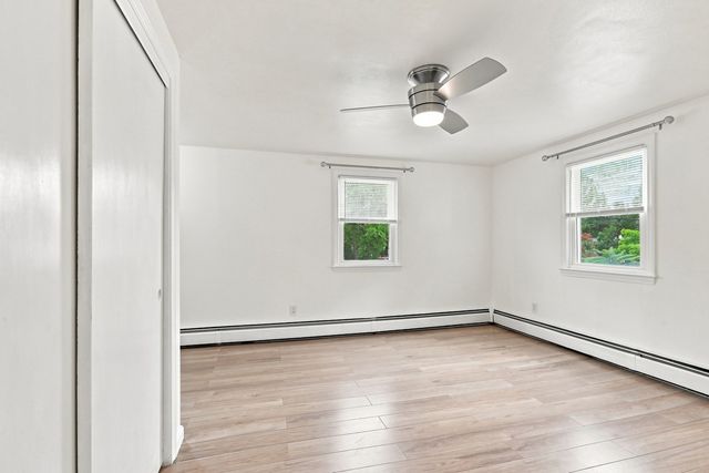 186 Andover St, North Andover, MA 01845
