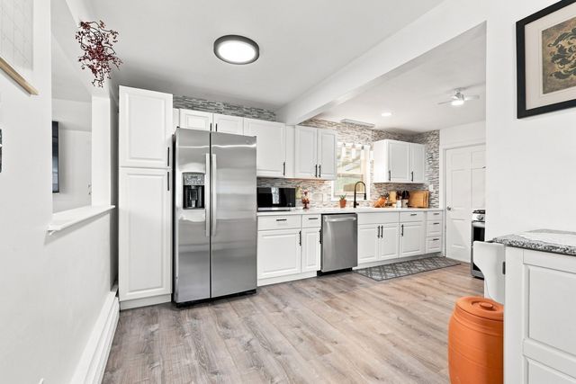 186 Andover St, North Andover, MA 01845
