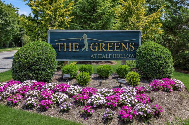 1118 Savoy Drive, Melville, NY 11747