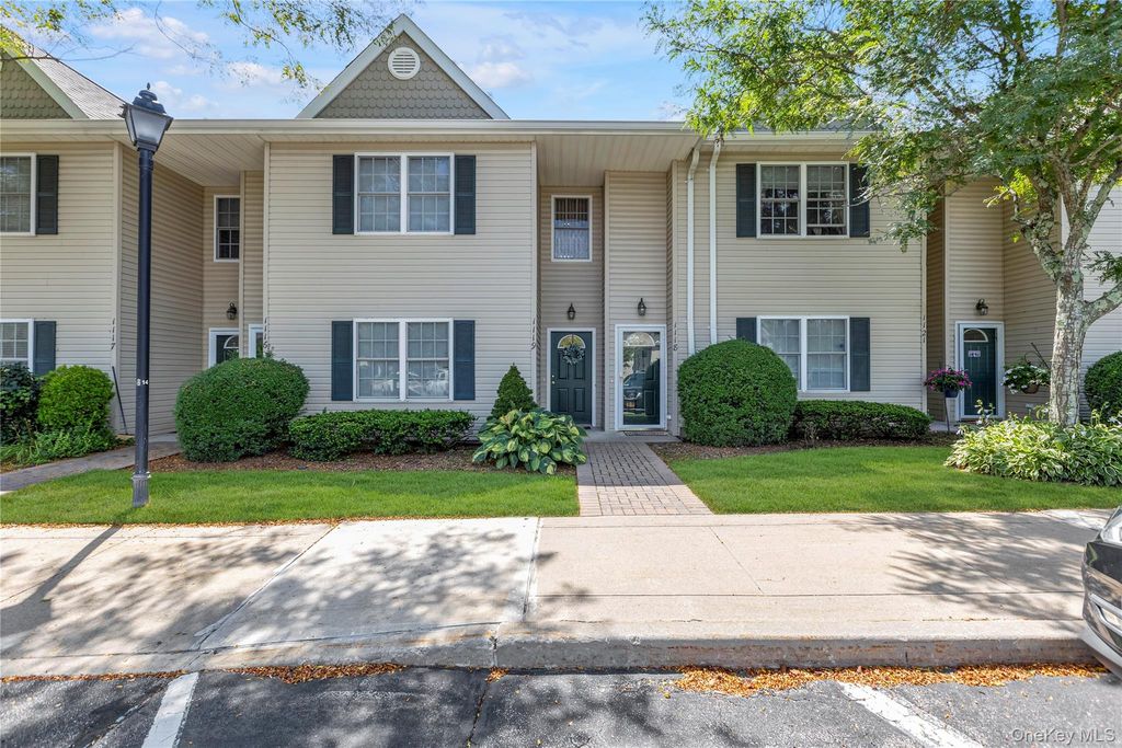 1118 Savoy Drive, Melville, NY 11747 — exterior