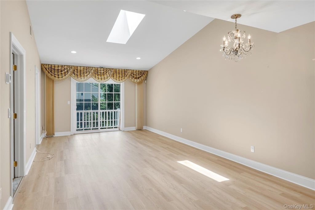 1118 Savoy Drive, Melville, NY 11747 — photo 2