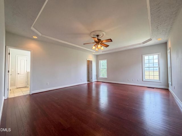 824 Camwheel Drive, Hope Mills, NC 28348