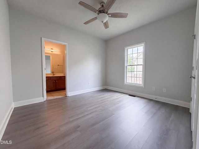 824 Camwheel Drive, Hope Mills, NC 28348