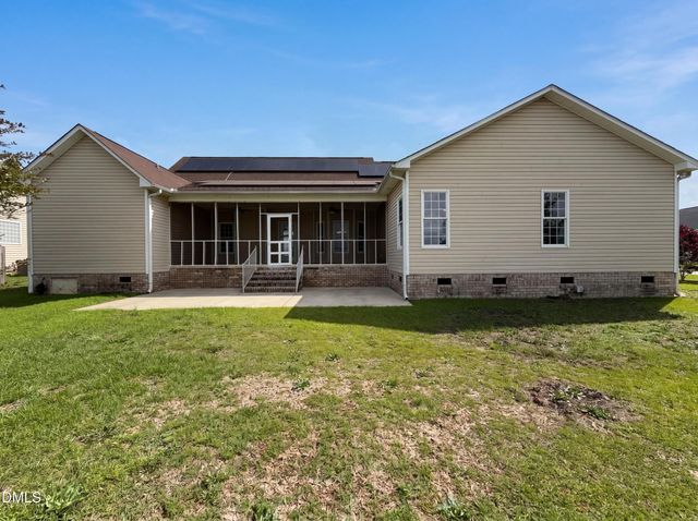 824 Camwheel Drive, Hope Mills, NC 28348