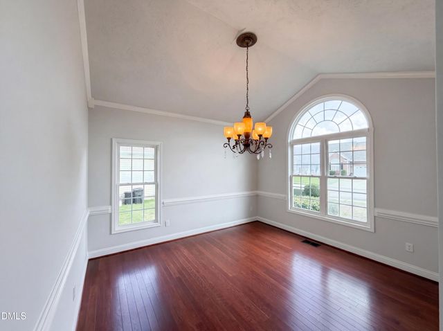 824 Camwheel Drive, Hope Mills, NC 28348
