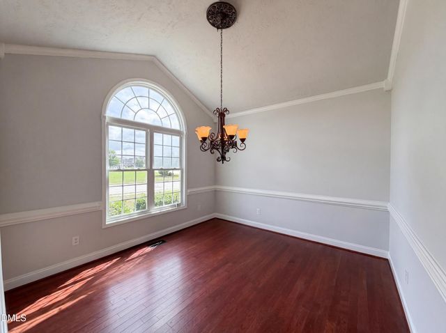 824 Camwheel Drive, Hope Mills, NC 28348