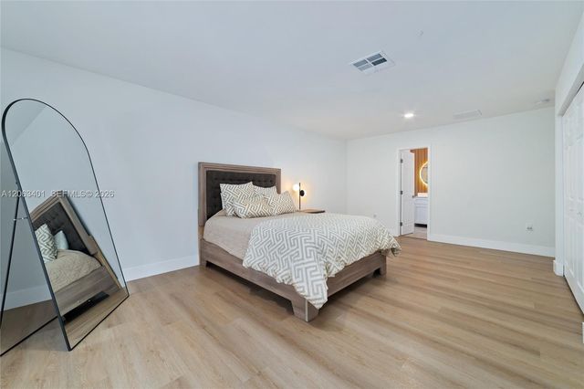 1520 SW 68th Avenue, Plantation, FL 33317