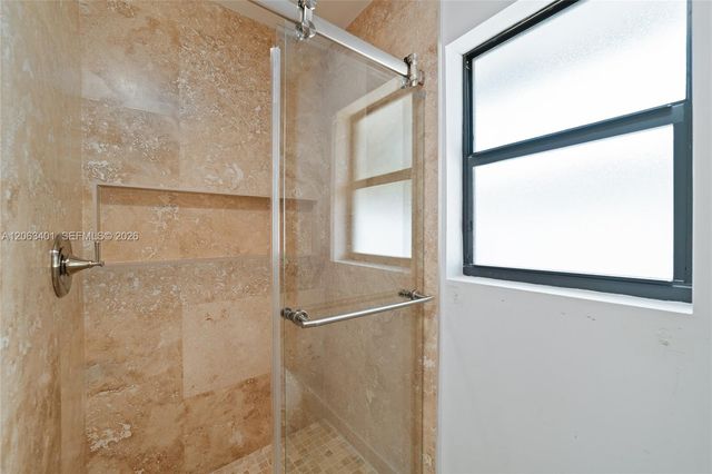 1520 SW 68th Avenue, Plantation, FL 33317