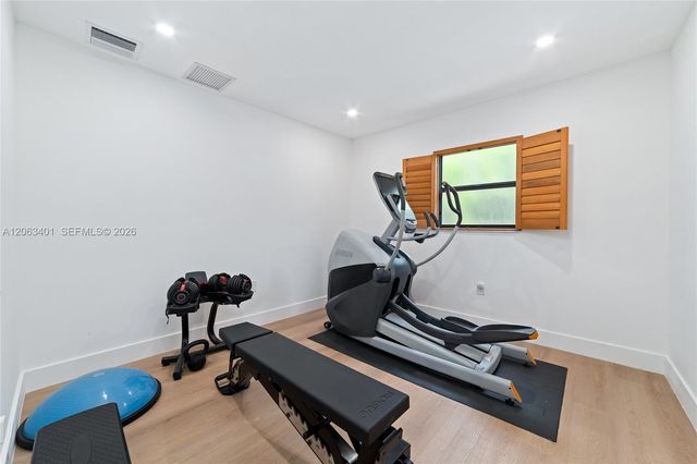 1520 SW 68th Avenue, Plantation, FL 33317