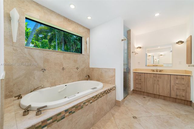 1520 SW 68th Avenue, Plantation, FL 33317
